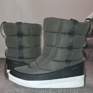 Women's Waterproof Winter Boots